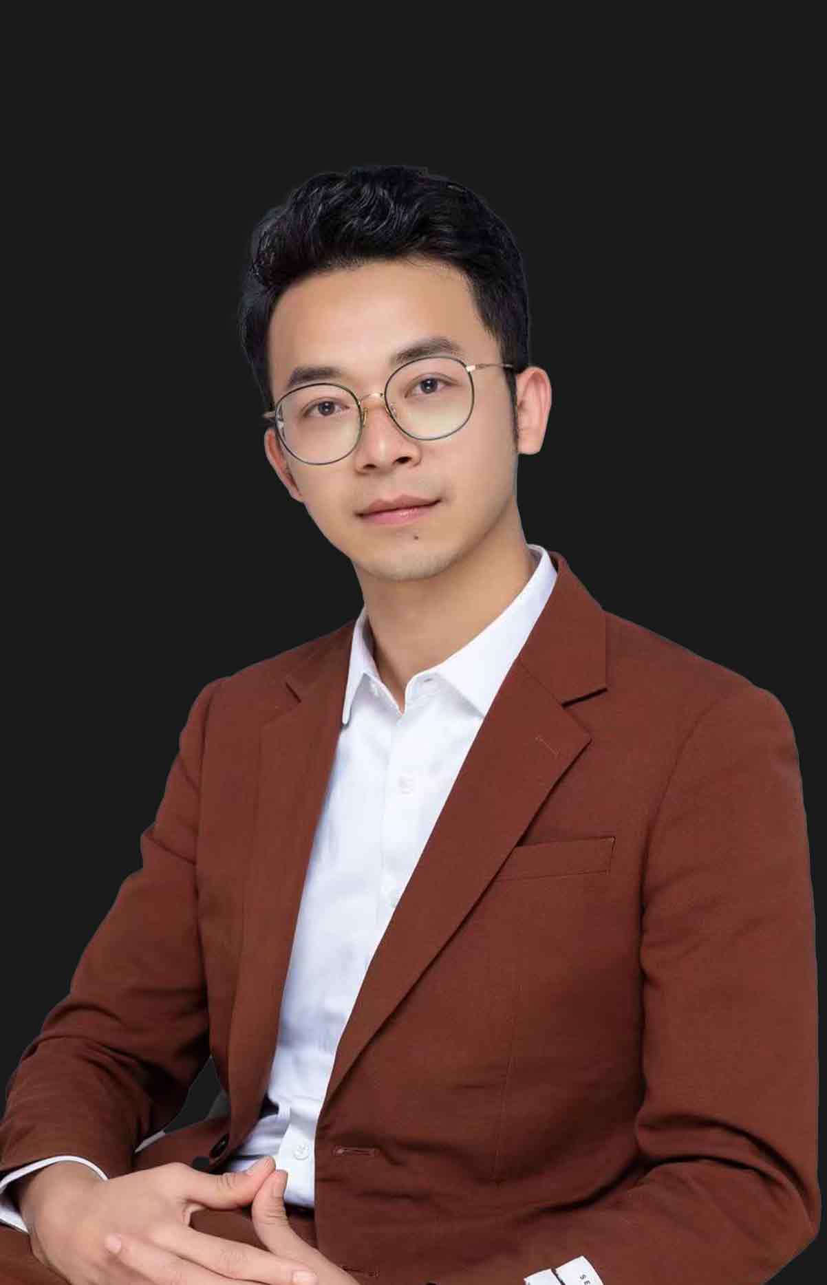 韩小辉简介